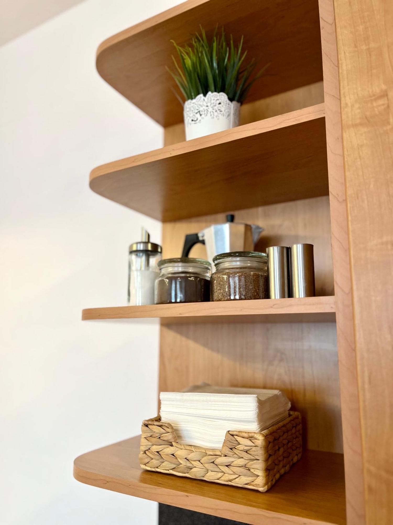 Apartment Tina - Old Town, Ac, Free Private Parking Bratislava Luaran gambar